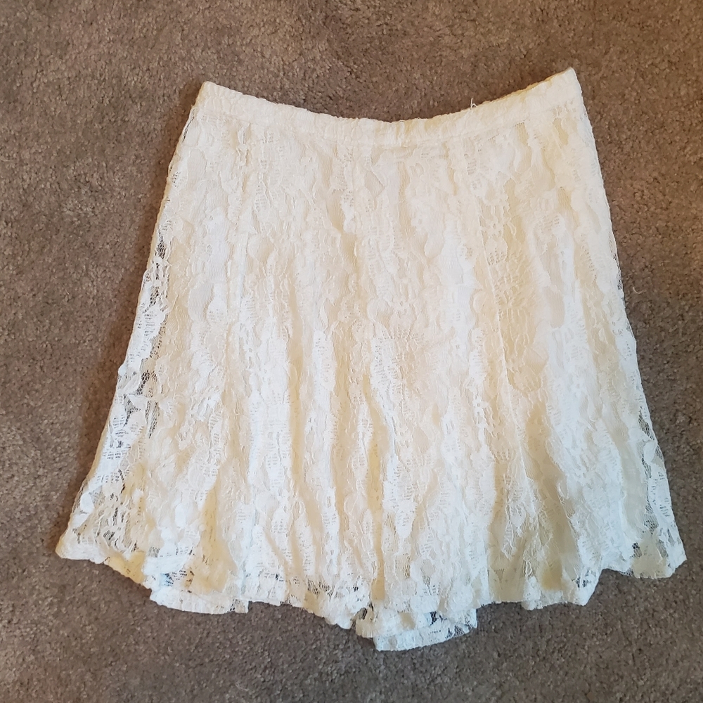 HOLLISTER Cream Lace Skirt Sz XS